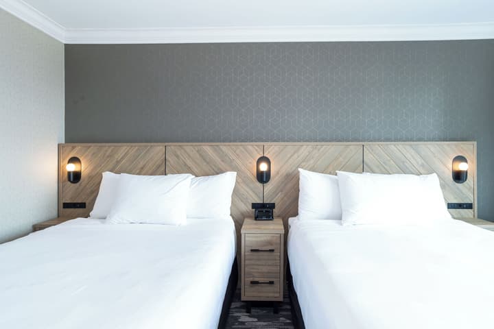 Sandman Signature Vancouver Downtown Hotel