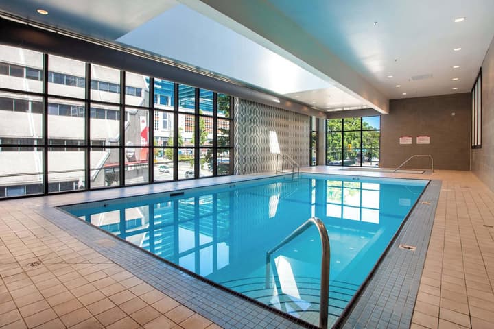 Sandman Signature Vancouver Downtown Hotel