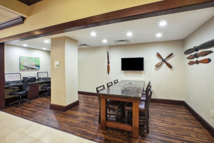 Holiday Inn National Airport/Crystal City by IHG