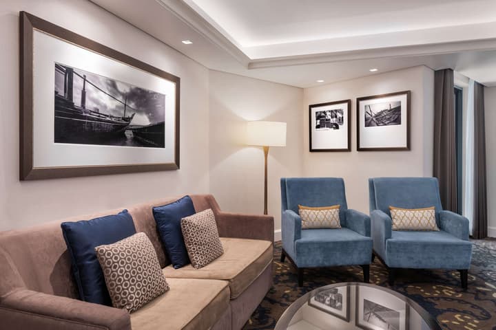 Radisson Blu Hotel, Dubai Deira Creek