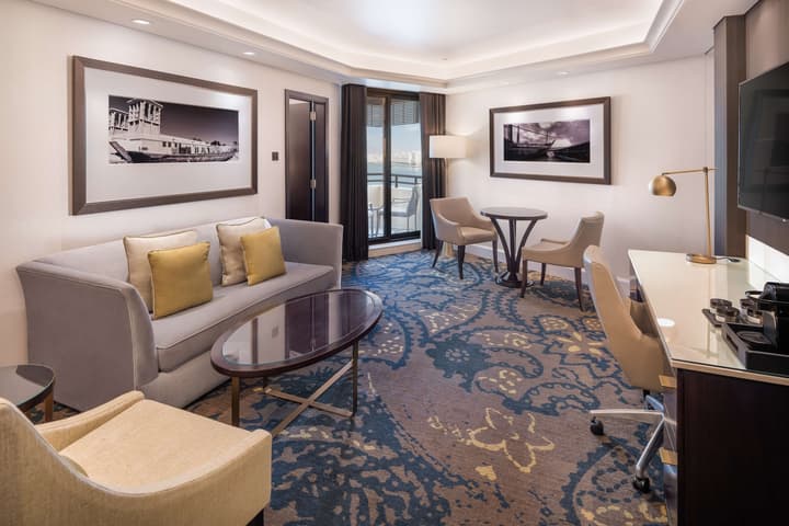 Radisson Blu Hotel, Dubai Deira Creek