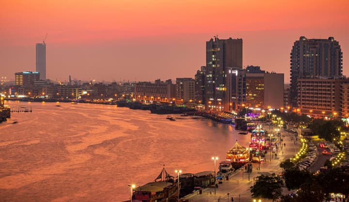 Radisson Blu Hotel, Dubai Deira Creek