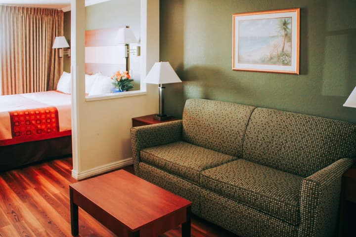Rodeway Inn & Suites Lake Havasu City