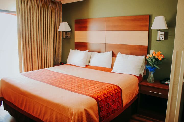 Rodeway Inn & Suites Lake Havasu City