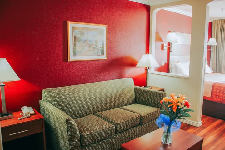 Rodeway Inn & Suites Lake Havasu City