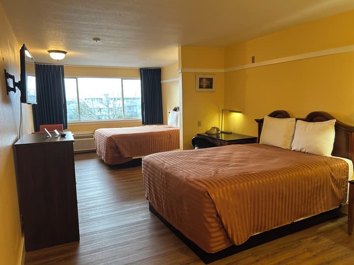 Marina Inn