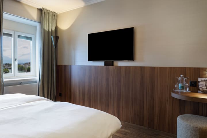 Central Plaza Hotel