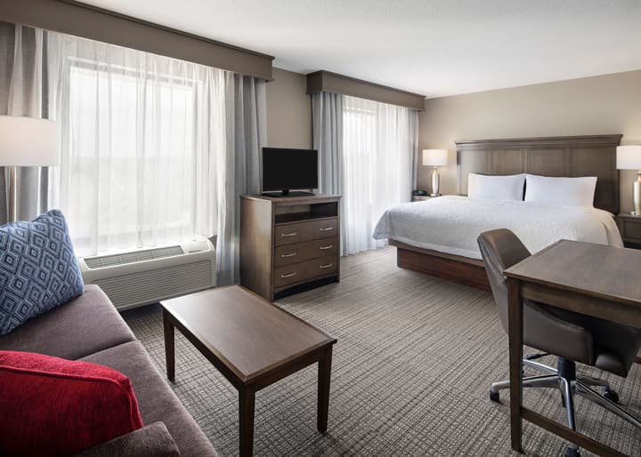Hampton Inn & Suites Alexandria Old Town Area South
