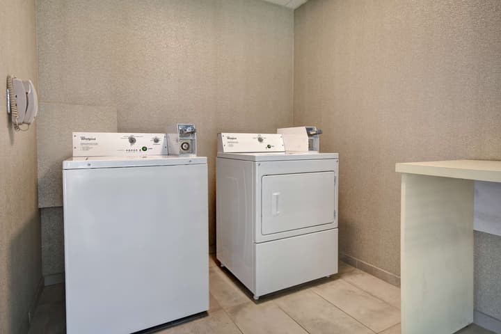 Hampton Inn & Suites Alexandria Old Town Area South