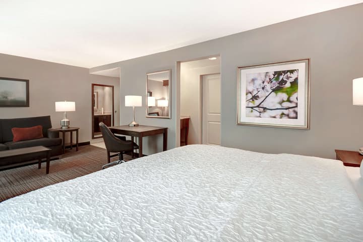 Hampton Inn & Suites Alexandria Old Town Area South