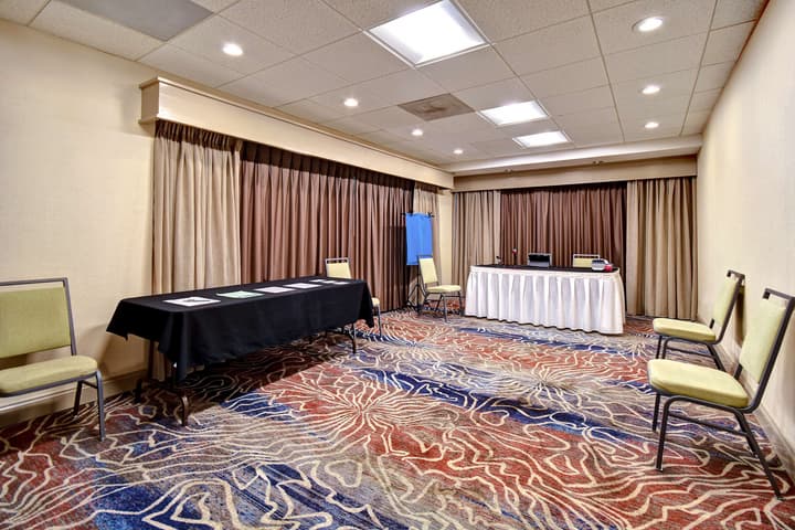 Hampton Inn & Suites Alexandria Old Town Area South
