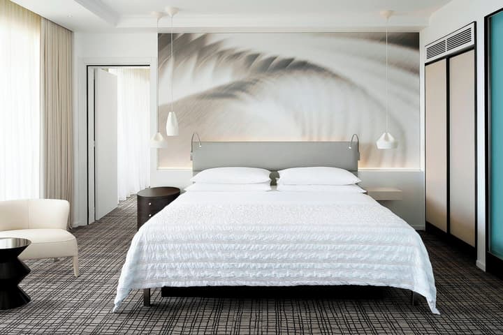 Le Meridien Beach Plaza