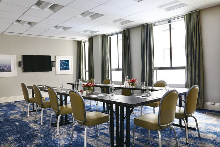 Galleria Park Hotel