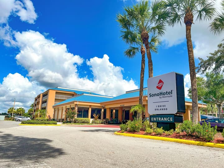 Hotel Monreale Inn & Studios I-Drive Icon Park Orlando