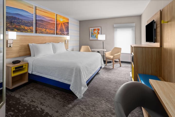 Days Inn by Wyndham Lanham Washington DC