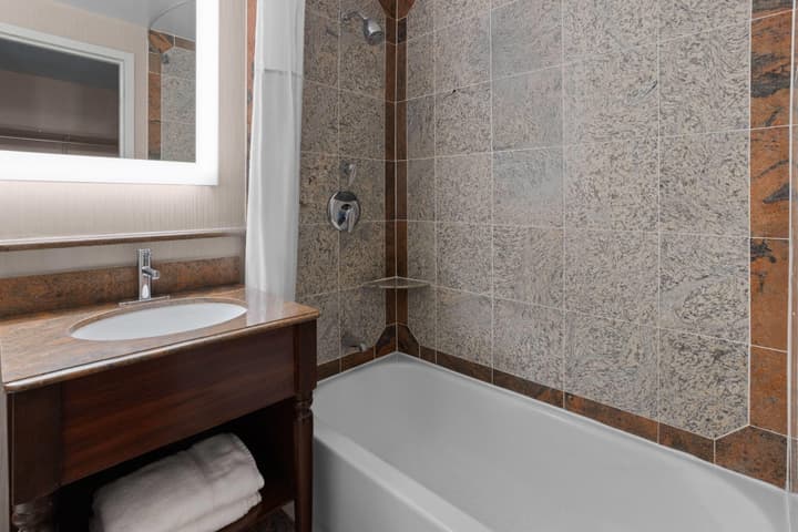 Days Inn by Wyndham Lanham Washington DC