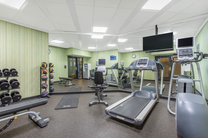 Days Inn by Wyndham Lanham Washington DC