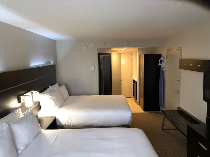 Holiday Inn Express & Suites Miami - Hialeah by IHG