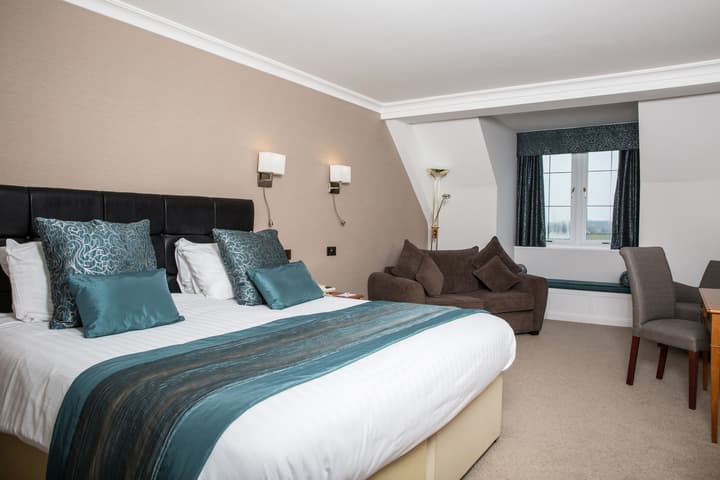 Lancaster House Hotel