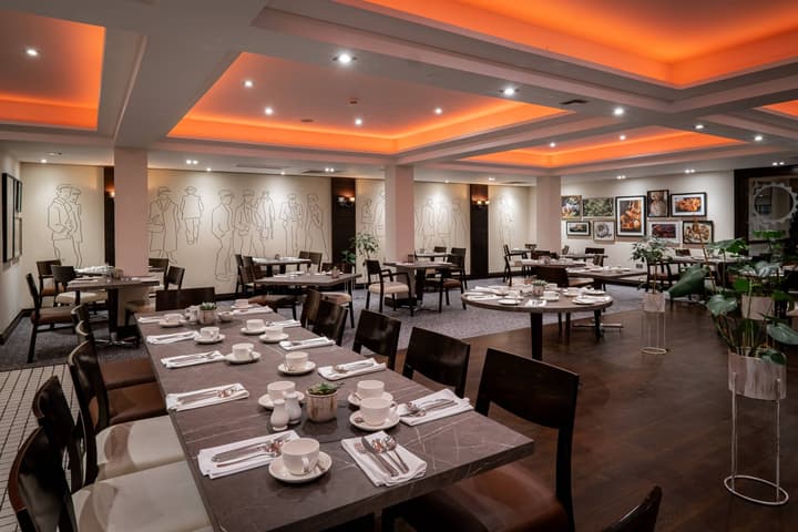 Lancaster House Hotel