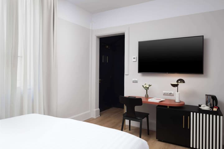 Anglo American Hotel Florence, Curio Collection by Hilton
