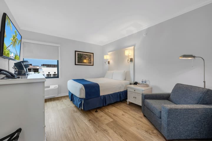 Bayfront Inn Fifth Avenue