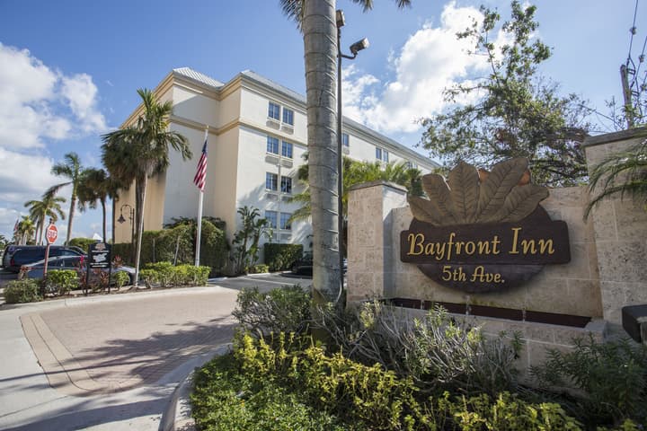 Bayfront Inn Fifth Avenue