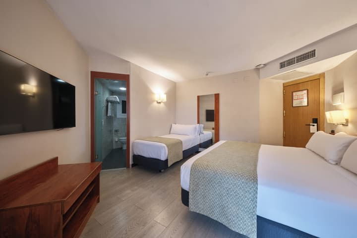 Catalonia Park Putxet Hotel
