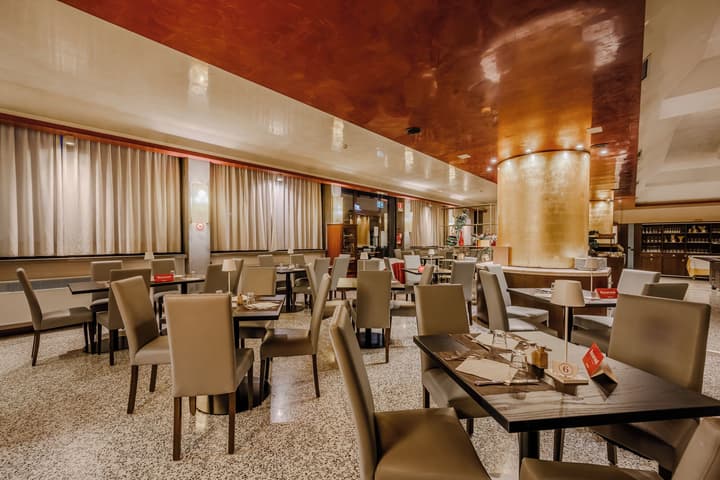 Antony Hotel