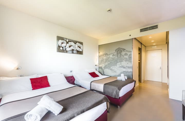 Antony Hotel