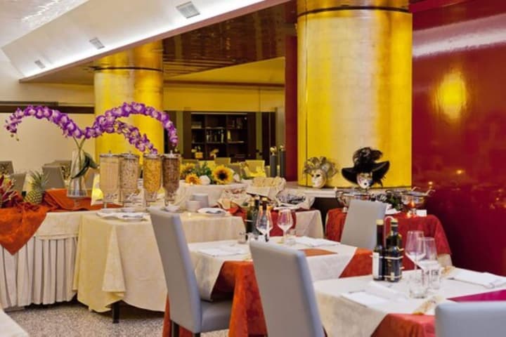 Antony Hotel
