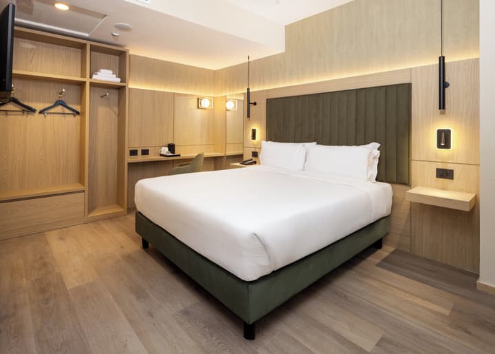 Holiday Inn Naples by IHG