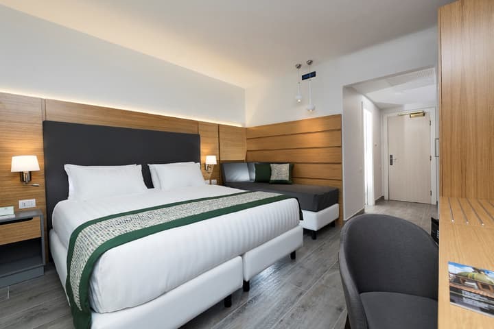 Holiday Inn Naples by IHG