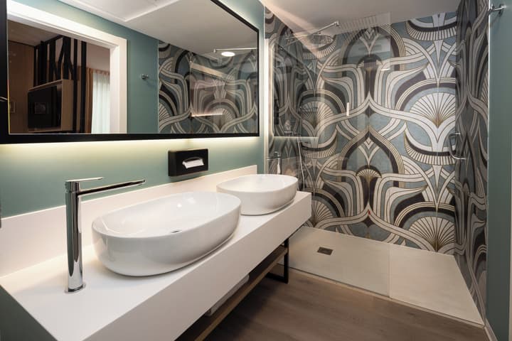 Holiday Inn Naples by IHG
