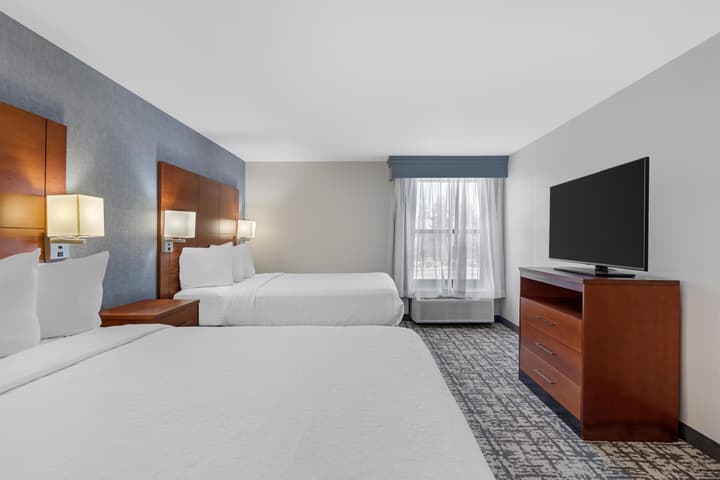 Best Western Plus Fresno Airport Hotel
