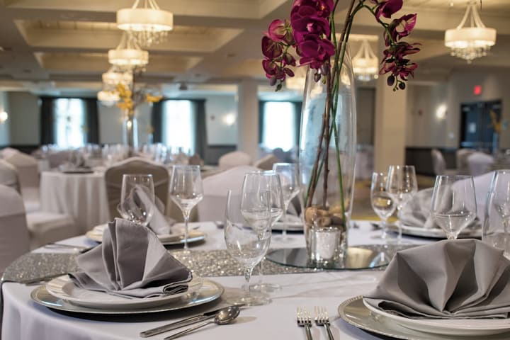 Crowne Plaza Chicago SW - Burr Ridge by IHG