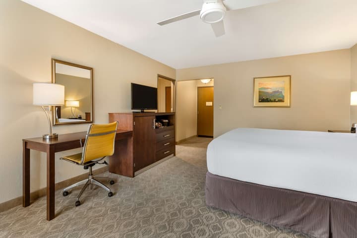 Best Western Plus Monterey Inn