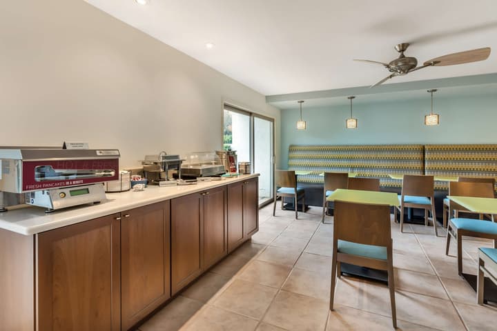 Best Western Plus Monterey Inn