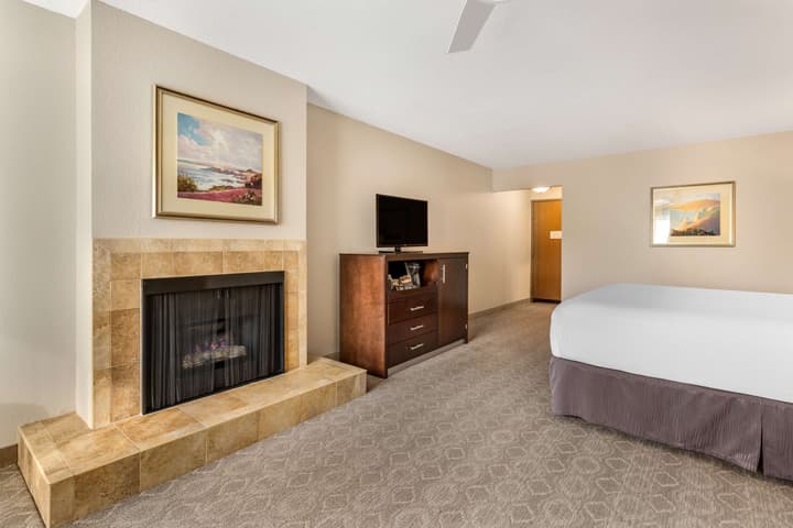 Best Western Plus Monterey Inn