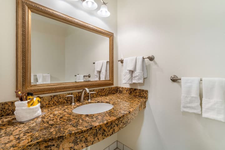 Best Western Plus Monterey Inn