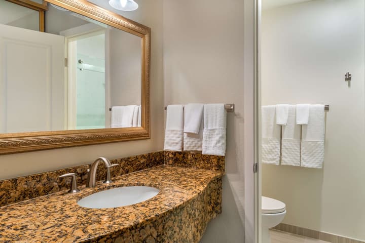 Best Western Plus Monterey Inn