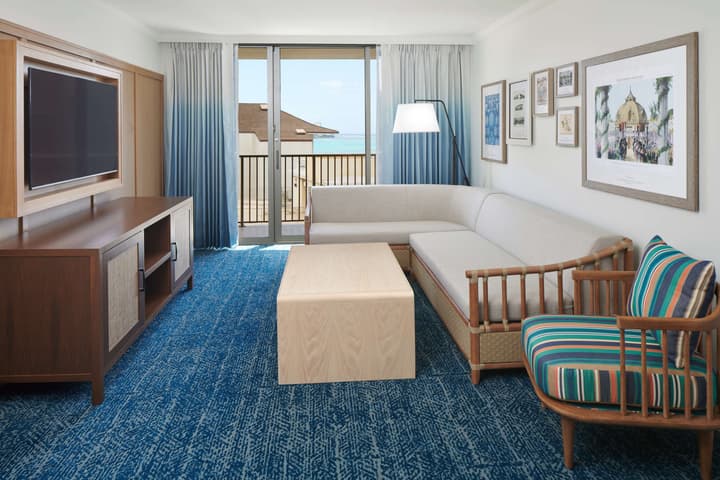 OUTRIGGER Reef Waikiki Beach Resort