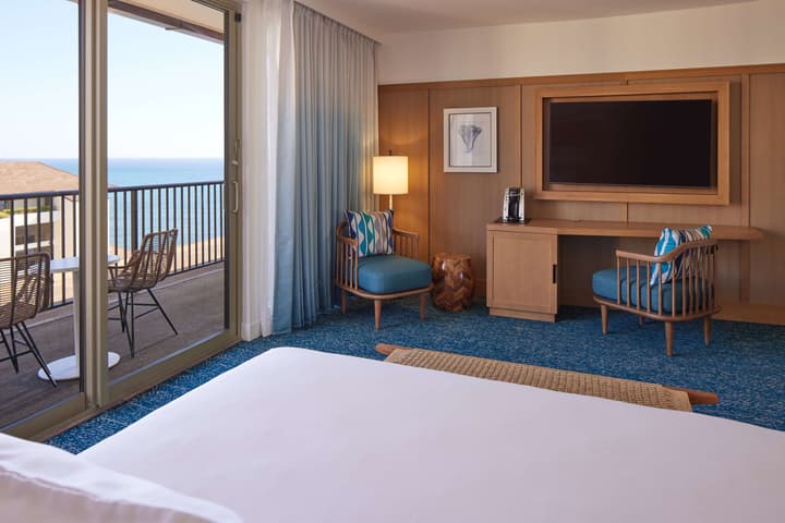 OUTRIGGER Reef Waikiki Beach Resort