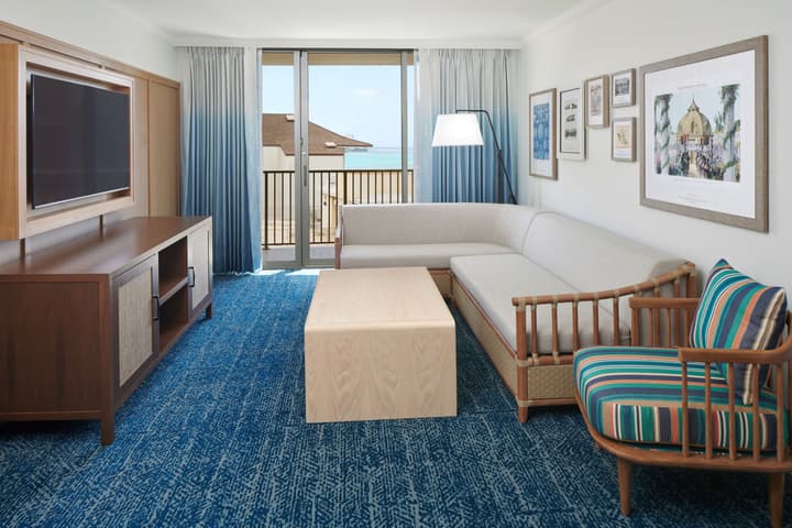 OUTRIGGER Reef Waikiki Beach Resort