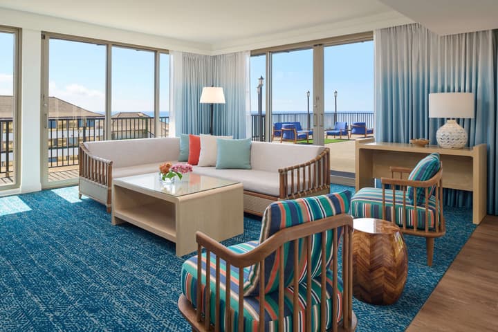 OUTRIGGER Reef Waikiki Beach Resort