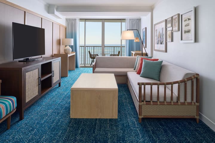 OUTRIGGER Reef Waikiki Beach Resort