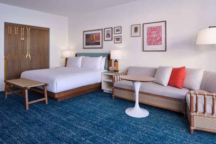 OUTRIGGER Reef Waikiki Beach Resort