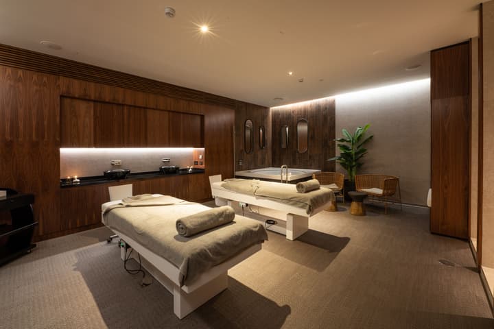 Sir Anthony Hotel