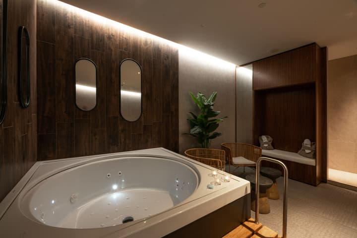 Sir Anthony Hotel