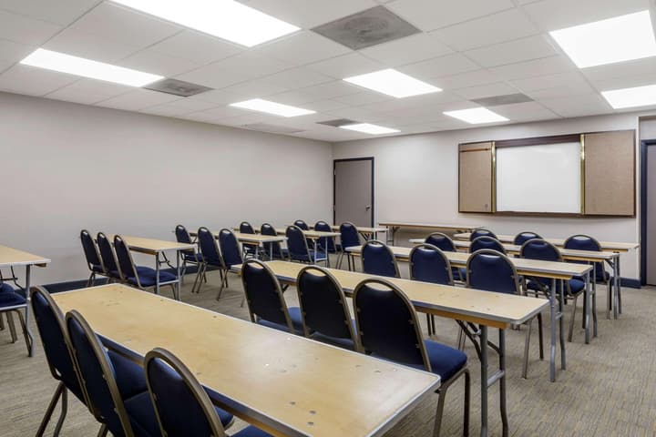 Country Inn & Suites by Radisson, Atlanta Downtown